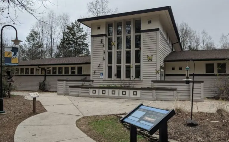 An image of Reedy Creek Nature Center.