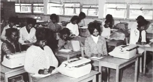 A photo of the Shorthand class at West Charlotte High School.